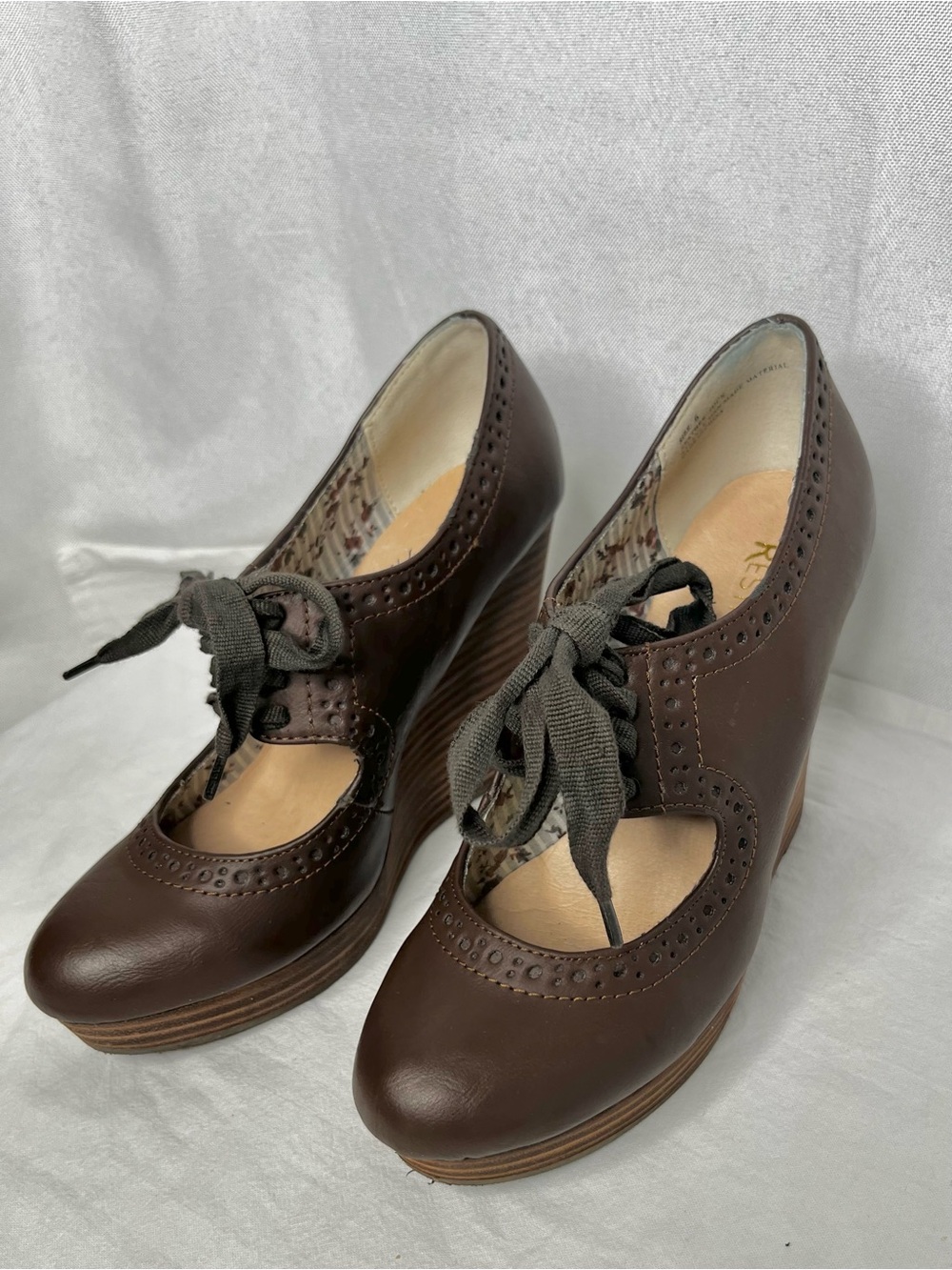 🤎 Restricted Brown Lace-Up Mary Jane Wedge Heels Size 6 Platform Shoes